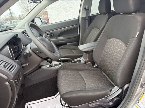 Used 2024 Mitsubishi Outlander Sport ES AWD/4WD image 13