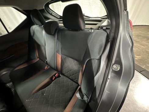Used 2020 Nissan Kicks SR image 28