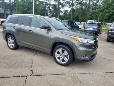 Used 2015 Toyota Highlander Limited FWD image 9