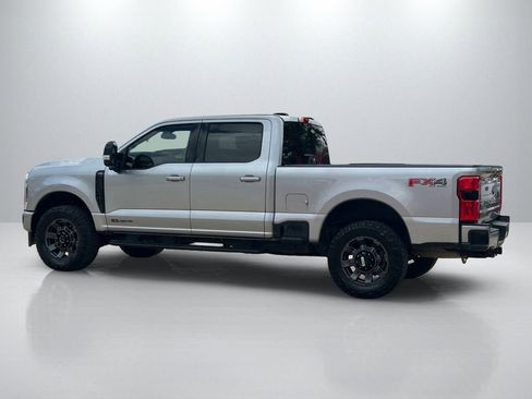 Used 2024 Ford F250 Lariat w/ Sport Appearance Package image 8