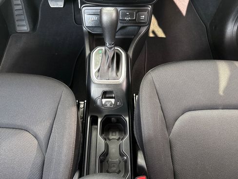 Used 2018 Jeep Renegade Sport w/ Power & Air Group AWD/4WD image 14