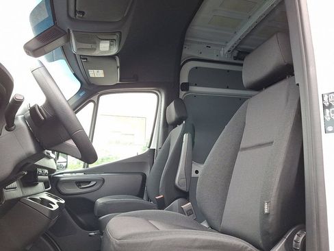 New 2025 Mercedes-Benz Sprinter 4500 image 10