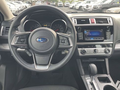 Used 2018 Subaru Outback 2.5i AWD/4WD image 13