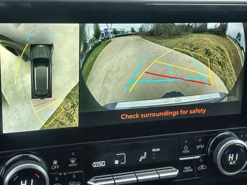 Used 2023 Toyota Highlander Platinum image 26