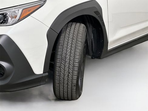 Used 2024 Subaru Crosstrek 2.0i w/ Crosstrek Mirror Package image 25