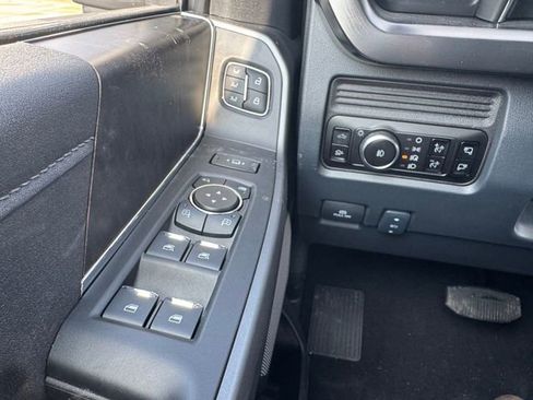 New 2026 Ford F250 Lariat w/ Lariat Premium Package image 28