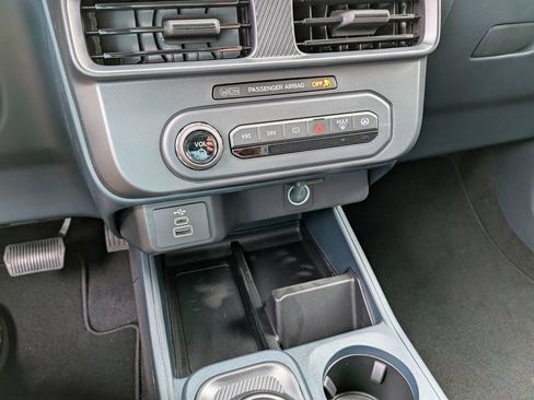 New 2026 Ford Maverick XL FWD image 34