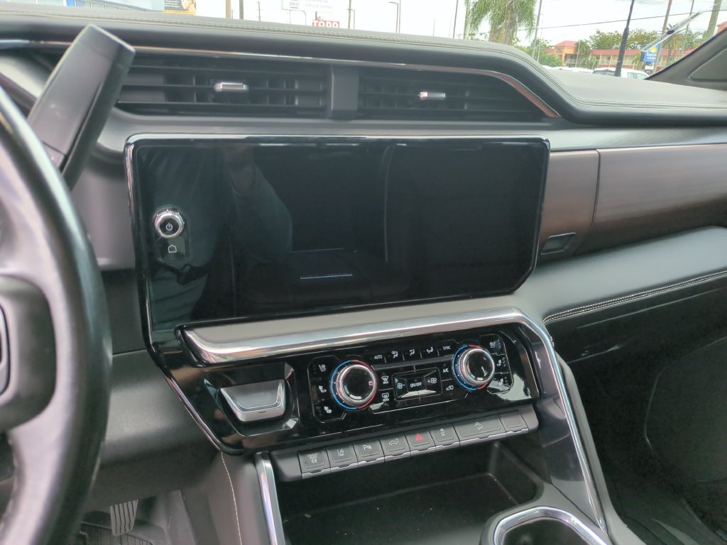 Used 2024 GMC Sierra 2500 Denali Ultimate AWD/4WD image 22