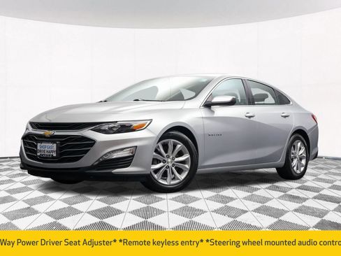 Used 2019 Chevrolet Malibu LT FWD image 2