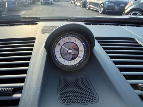 Used 2024 Porsche 911 Carrera image 16