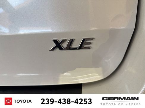 Used 2015 Toyota Sienna XLE Premium image 7