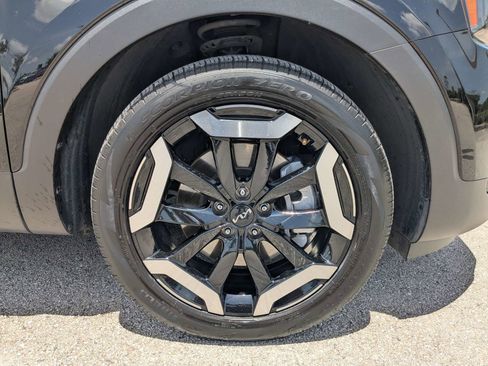 Used 2024 Kia Telluride EX FWD image 9
