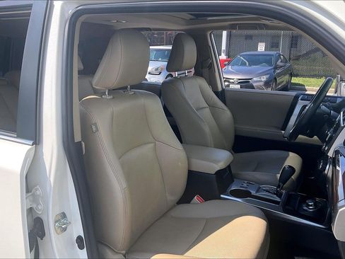 Used 2023 Toyota 4Runner Limited AWD/4WD image 9