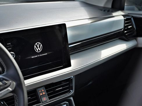 Used 2025 Volkswagen Taos S FWD image 11