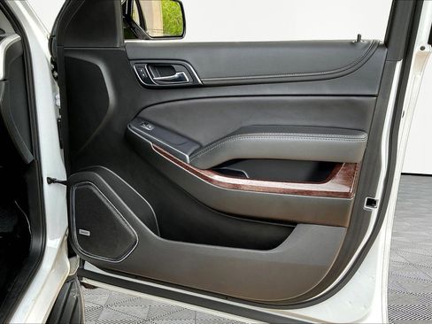 Used 2020 GMC Yukon SLT AWD/4WD image 29