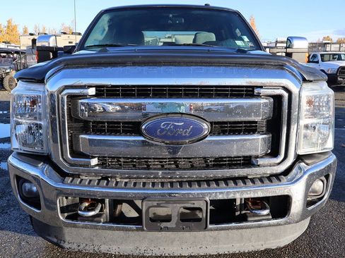 Used 2015 Ford F250 XLT w/ XLT Premium Package image 9