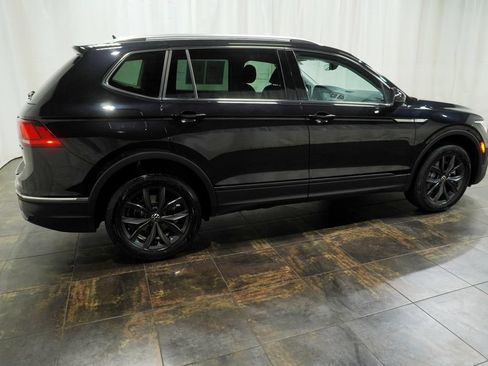 Used 2024 Volkswagen Tiguan SE AWD/4WD image 3