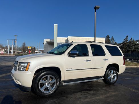 Used 2013 Chevrolet Tahoe LTZ image 3