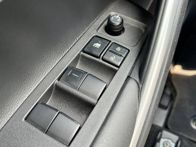 Used 2022 Toyota Corolla Cross LE FWD image 18