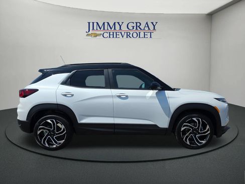 New 2026 Chevrolet TrailBlazer RS w/ Convenience Package FWD image 6