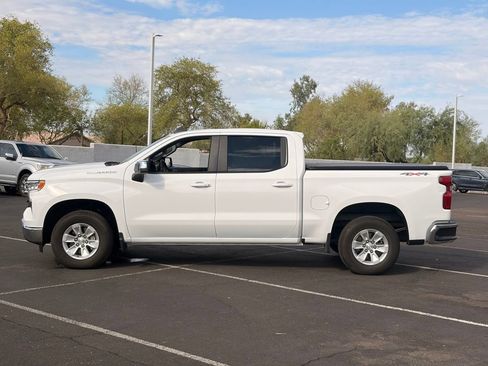 Used 2024 Chevrolet Silverado 1500 LT AWD/4WD image 3