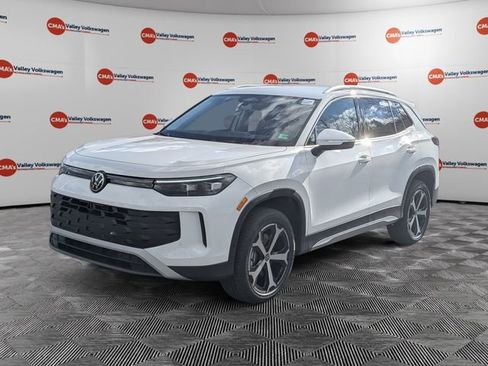 New 2026 Volkswagen Tiguan SE image 1