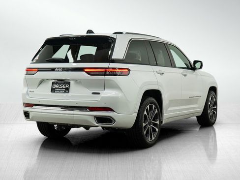 Used 2023 Jeep Grand Cherokee Overland w/ Adv Protech Group III AWD/4WD image 5