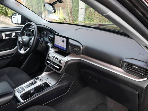 Used 2023 Ford Explorer XLT w/ Class IV Trailer Tow Package image 40