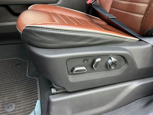 Used 2024 GMC Sierra 2500 Denali Ultimate image 14