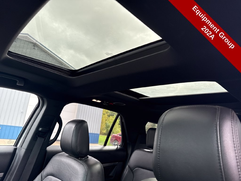 Used 2018 Ford Explorer XLT w/ Equipment Group 202A AWD/4WD image 26