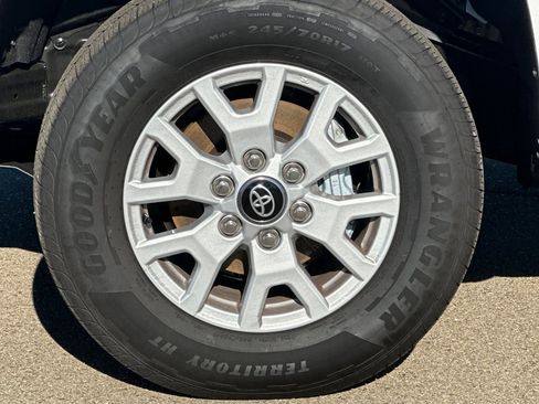 New 2025 Toyota Tacoma SR5 image 31