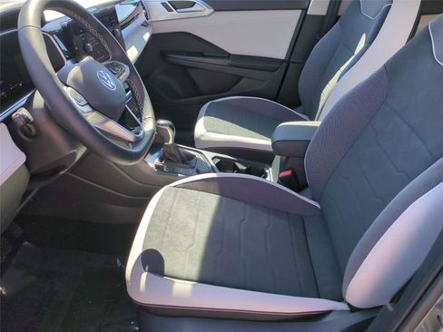 New 2026 Volkswagen Taos SE AWD/4WD image 14