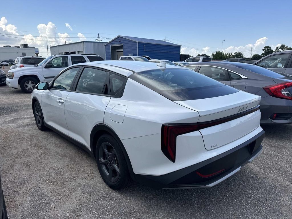 Used 2025 Kia K4 FWD image 7