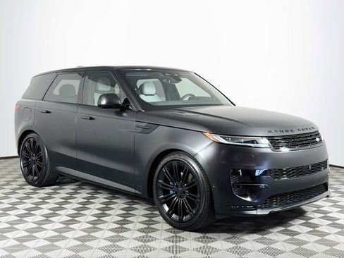 Used 2026 Land Rover Range Rover Sport Dynamic SE AWD/4WD image 3