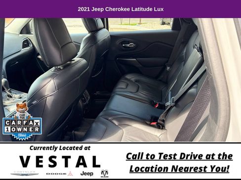 Used 2021 Jeep Cherokee Latitude Lux w/ Comfort/Convenience Group AWD/4WD image 14