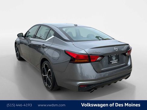 Used 2023 Nissan Altima 2.5 SR image 4