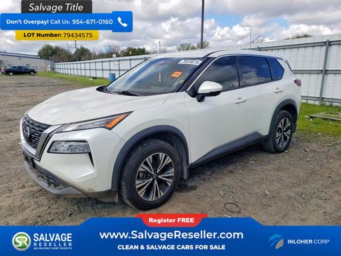 Used 2021 Nissan Rogue SV image 1