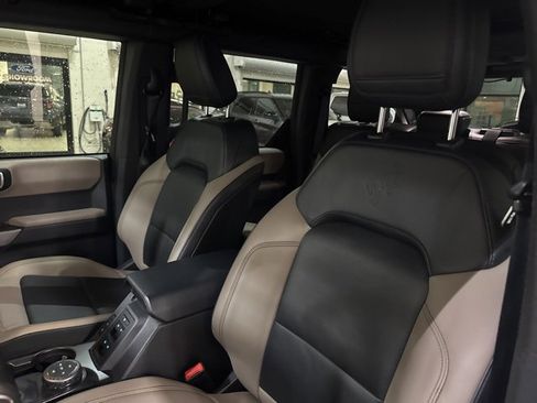 Used 2022 Ford Bronco Wildtrak image 22