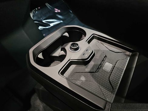 New 2026 BMW iX xDrive45 w/ M Sport Package image 16