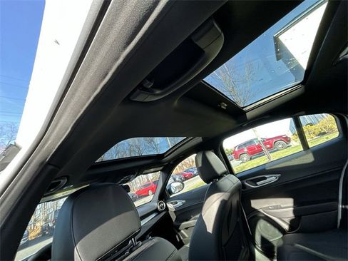 New 2025 Alfa Romeo Giulia AWD w/ Driving Assist Package image 14