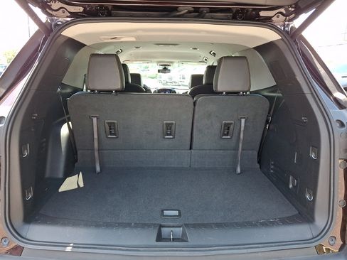 Used 2020 Chevrolet Traverse LT w/ LT Premium Package AWD/4WD image 18