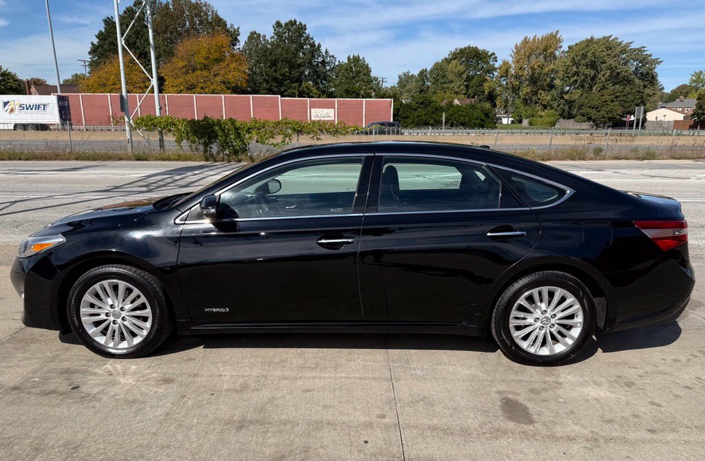 Used 2015 Toyota Avalon XLE Touring FWD image 11