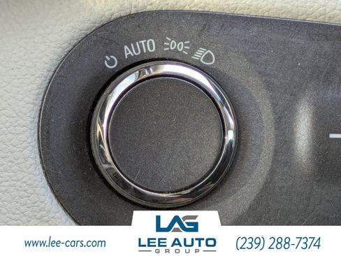 Used 2015 Cadillac SRX FWD image 19