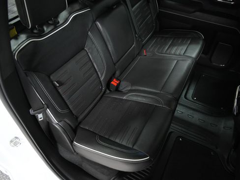 Used 2024 GMC Sierra 1500 AT4X image 18