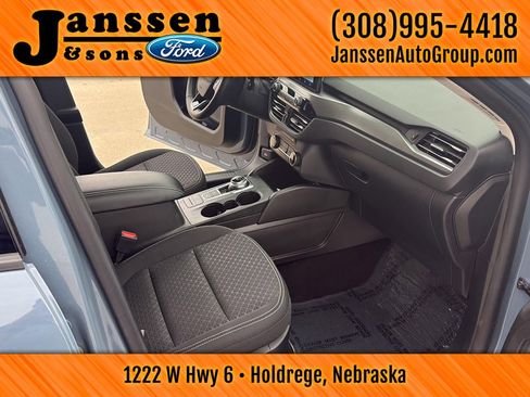 Used 2024 Ford Escape Active FWD image 17
