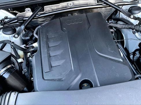 Used 2025 Audi Q5 Premium Plus w/ Premium Plus image 31