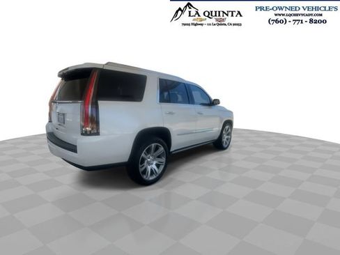 Used 2015 Cadillac Escalade Premium RWD image 8