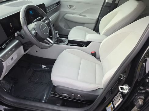 Used 2024 Hyundai Kona SEL FWD image 30