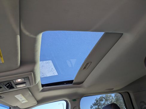 Used 2016 RAM 2500 Longhorn image 19