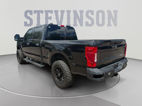Used 2022 Ford F250 XLT w/ Black Appearance Package AWD/4WD image 3